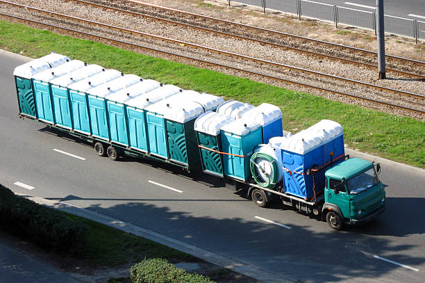 Portable Toilet Options We Offer in Tice, FL